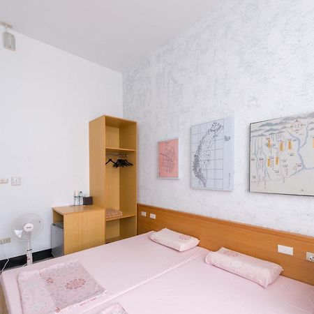 Hodua Guest House Beigang Екстериор снимка
